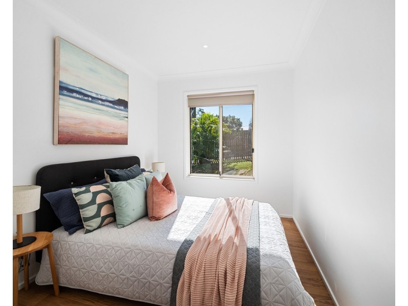 1 Correa Street, Wyoming NSW 2250