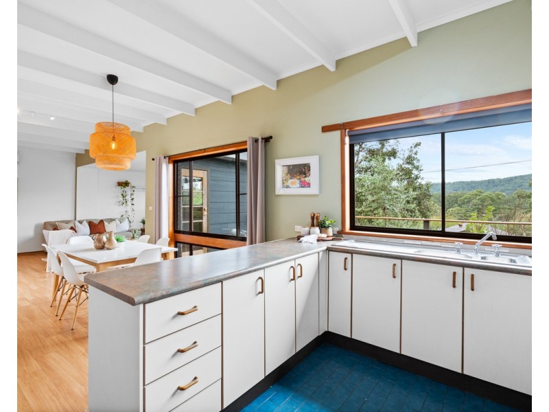 13 Kimberley Avenue, Narara NSW 2250