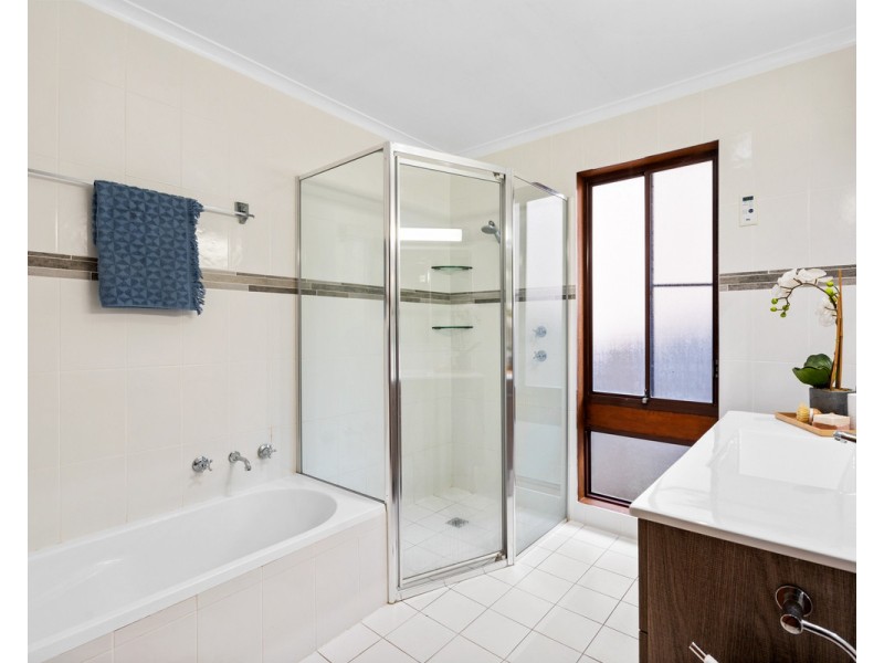 13 Kimberley Avenue, Narara NSW 2250