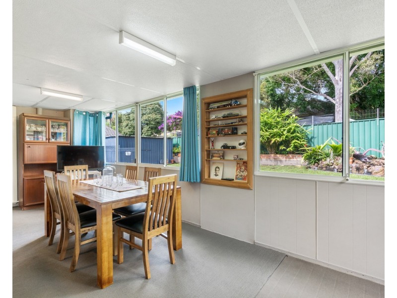 30a Dalton Street, Wyoming NSW 2250