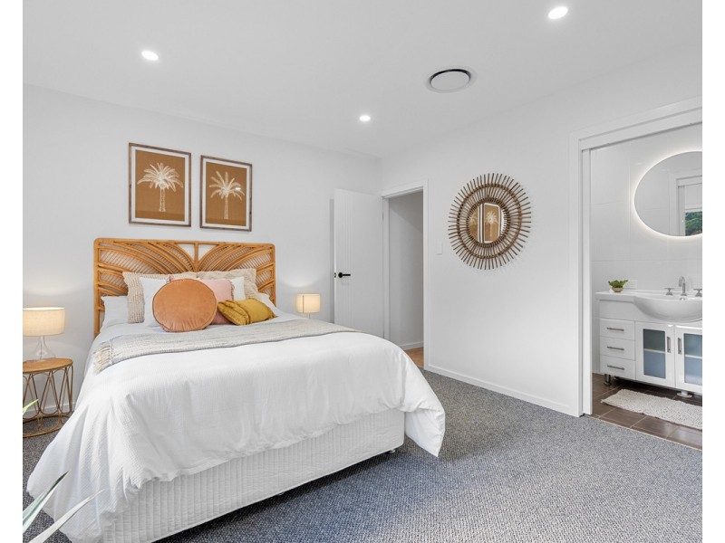 6 Spinnaker Avenue, Tascott NSW 2250