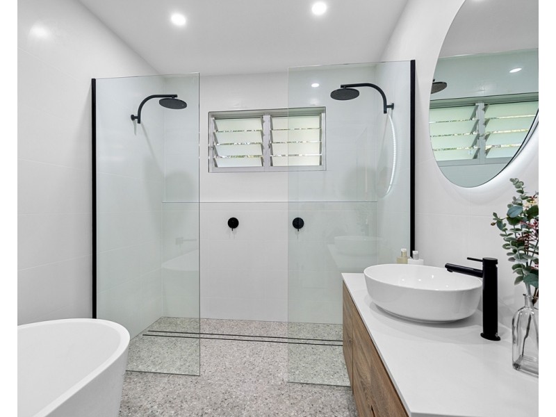 6 Spinnaker Avenue, Tascott NSW 2250