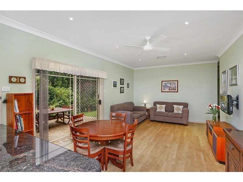 135 James Sea Dr, Green Point NSW 2251