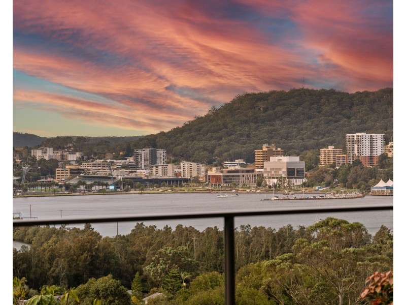 17 Penang Street, Point Clare NSW 2250