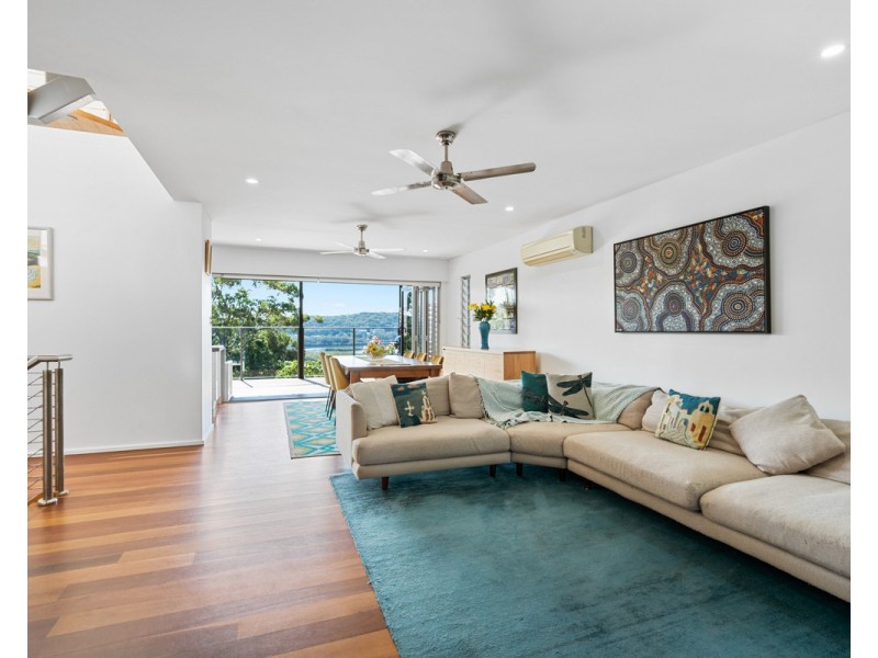 17 Penang Street, Point Clare NSW 2250