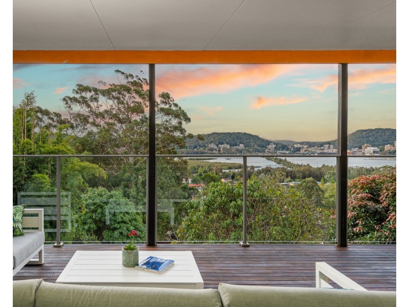 17 Penang Street, Point Clare NSW 2250