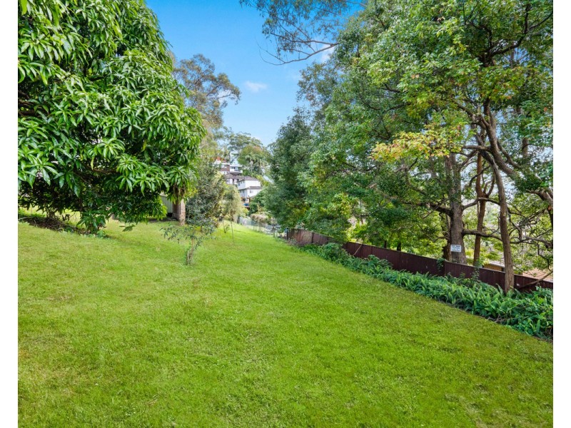 17 Penang Street, Point Clare NSW 2250