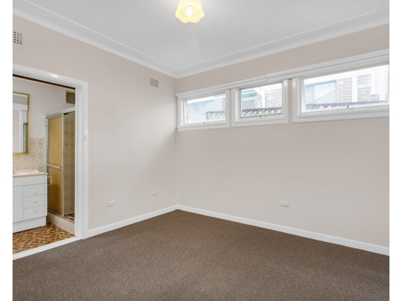 7 Ronald Avenue, Wyoming NSW 2250