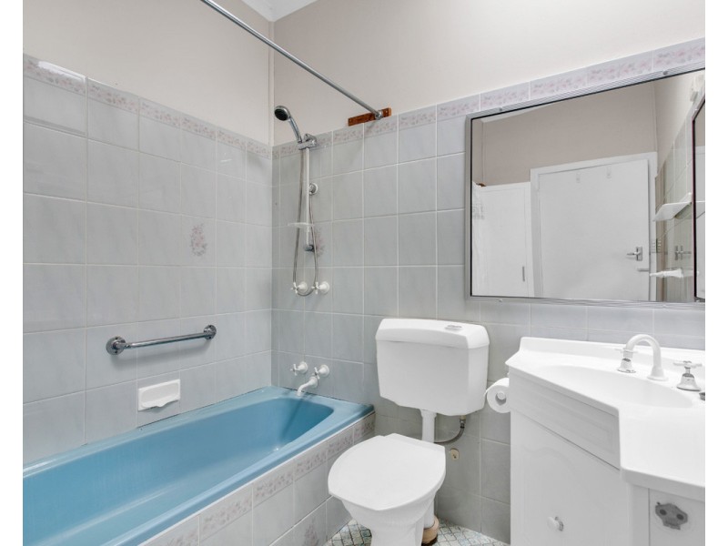 7 Ronald Avenue, Wyoming NSW 2250