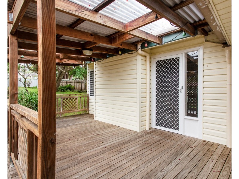 7 Ronald Avenue, Wyoming NSW 2250