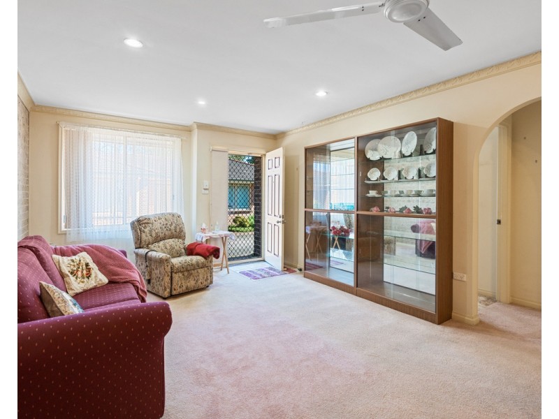 4/31 Cary Street, Wyoming NSW 2250