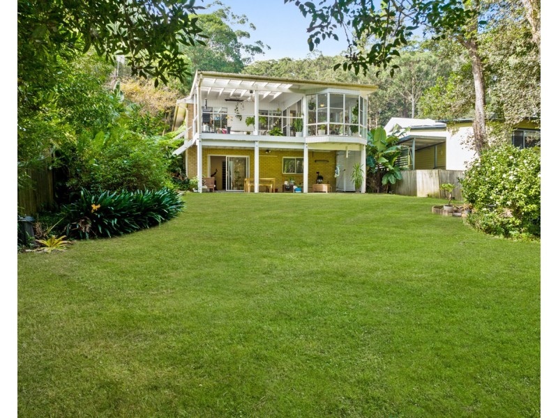 70 Lake Shore Drive, North Avoca NSW 2260