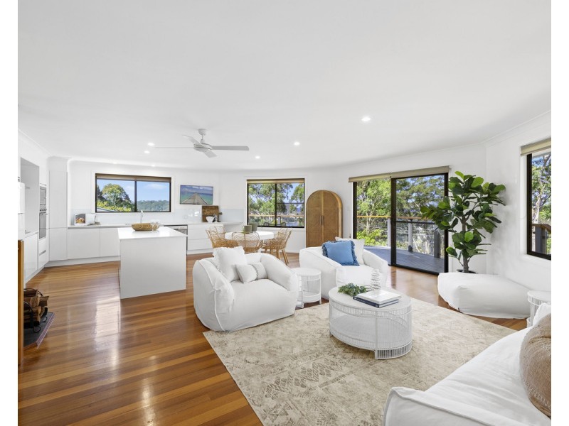 126 Hillside Road, Avoca Beach NSW 2251