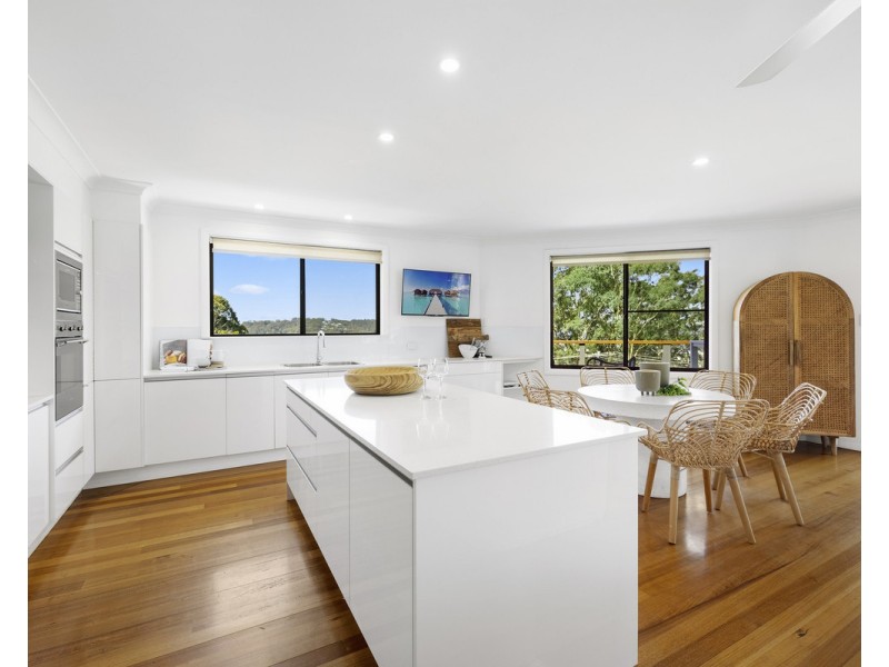 126 Hillside Road, Avoca Beach NSW 2251