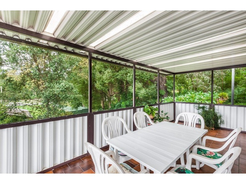 2 Lisarow Street, Lisarow NSW 2250