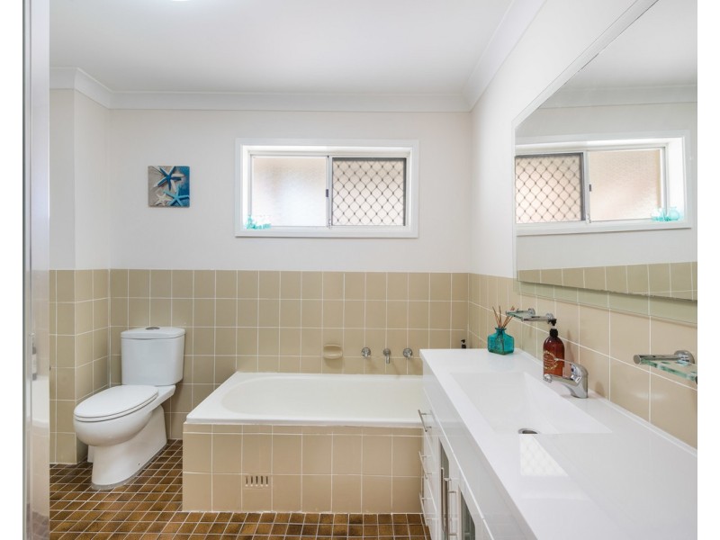 3a Wyuna Avenue, The Entrance North NSW 2261