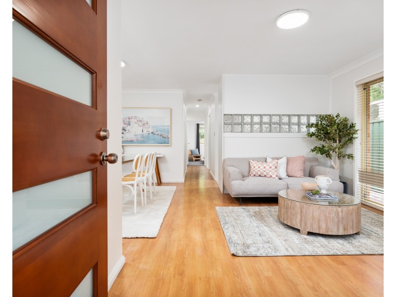 2/15 Woodbine Close, Lisarow NSW 2250