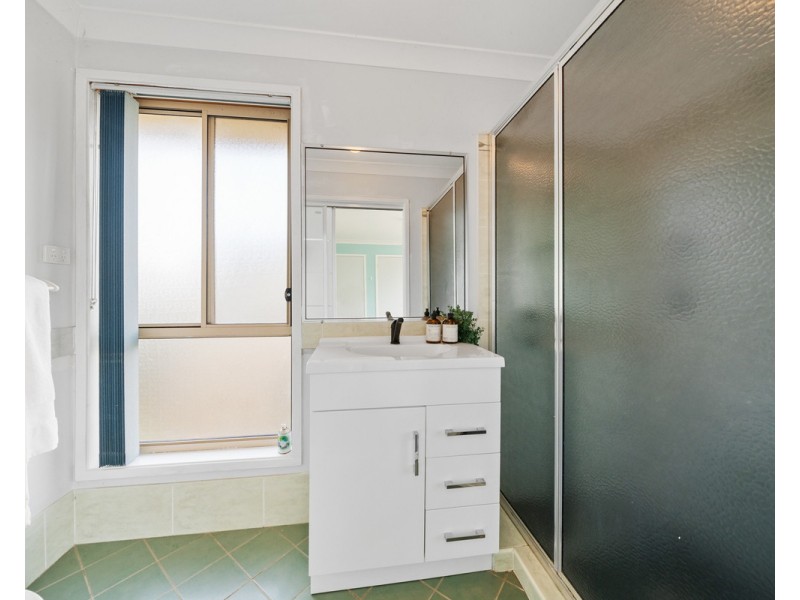 15 Bullock Road, Ourimbah NSW 2258
