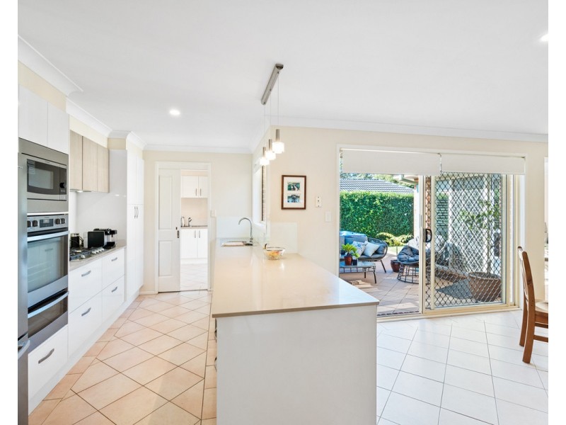 6 Poplar Close, Springfield NSW 2250