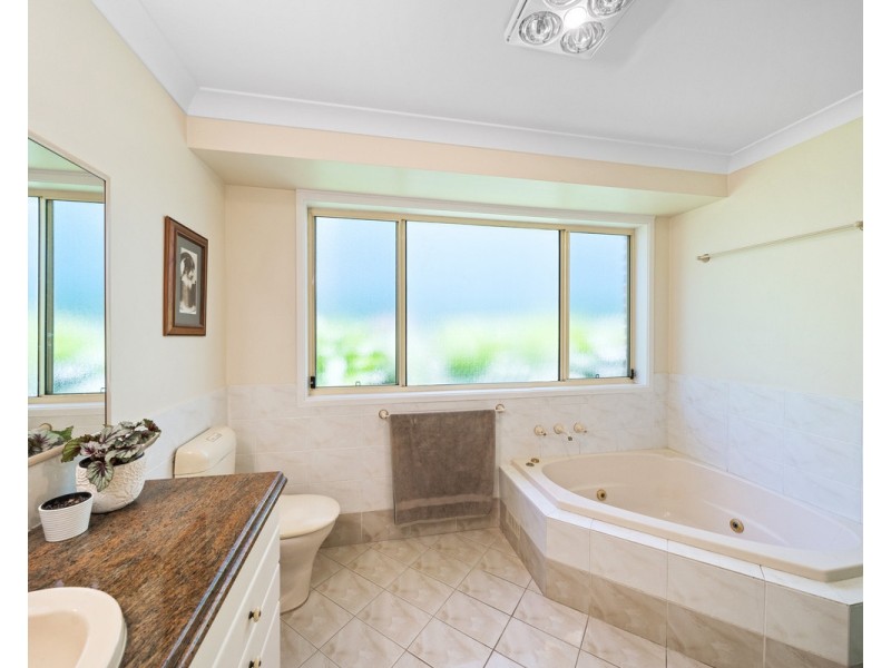 6 Poplar Close, Springfield NSW 2250