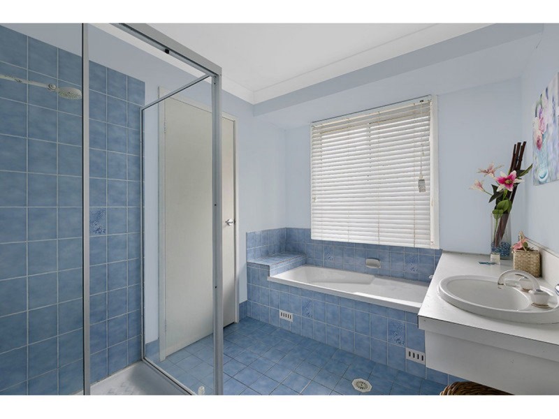 70 James Sea Drive, Green Point NSW 2251