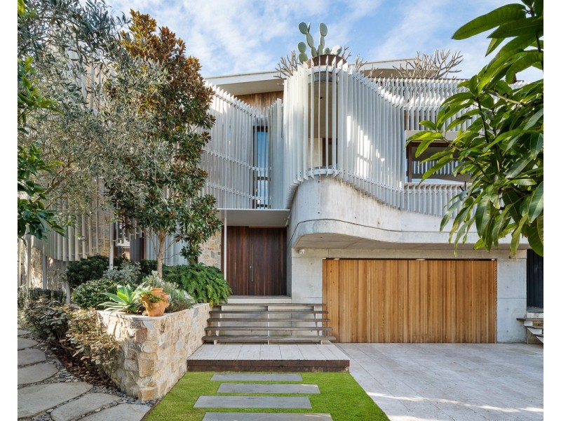 7 Bareena Avenue, North Avoca NSW 2260