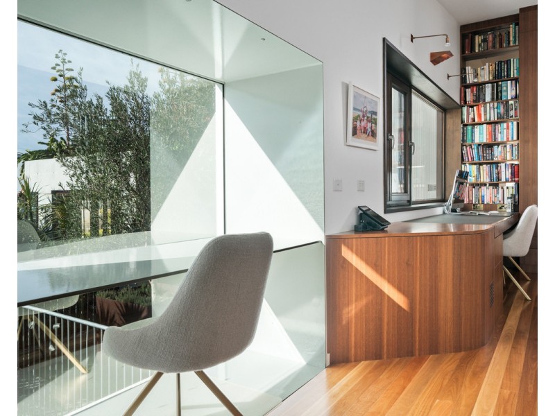 7 Bareena Avenue, North Avoca NSW 2260