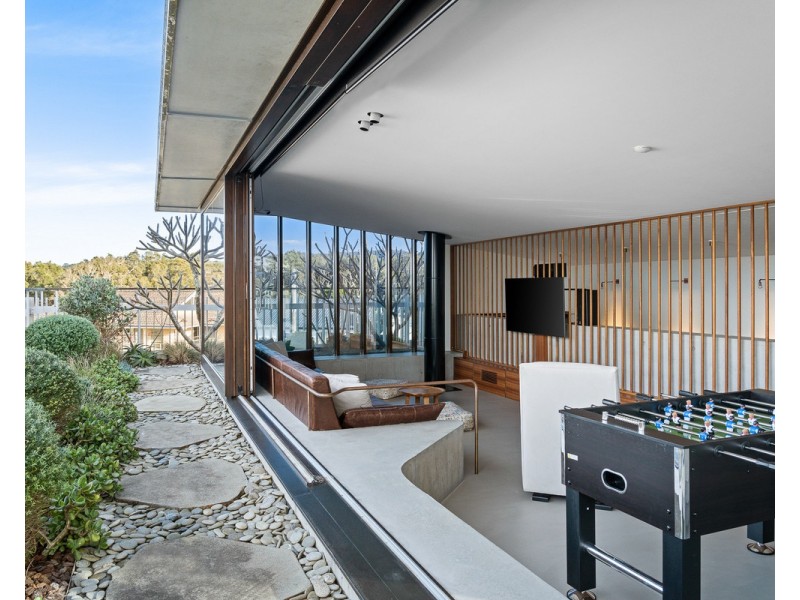 7 Bareena Avenue, North Avoca NSW 2260