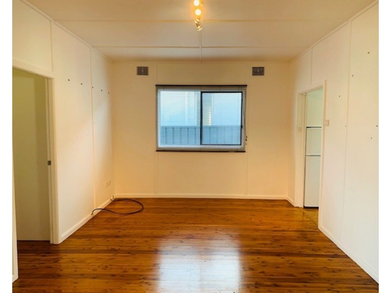 44 Bondi Road, The Entrance North NSW 2261