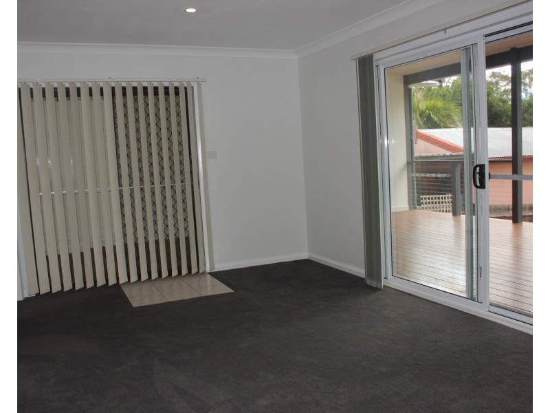 22 Springall Avenue, Wyongah NSW 2259