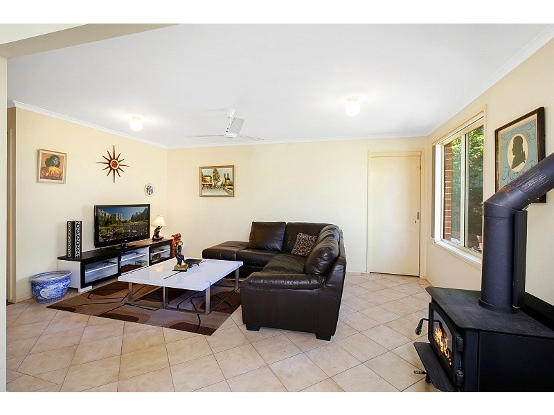 32 James Sea Dr, Green Point NSW 2251