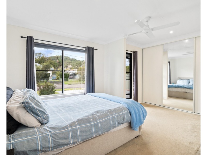 13 Dalton Street, Wyoming NSW 2250