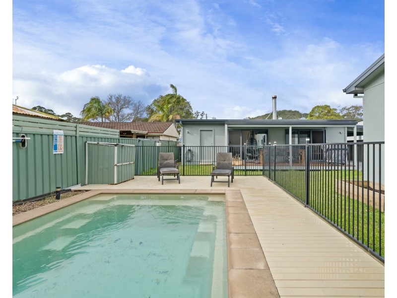 13 Dalton Street, Wyoming NSW 2250