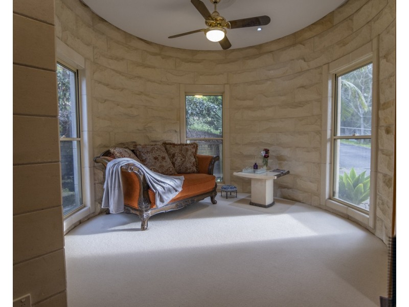 54 Meadow Road, Springfield NSW 2250