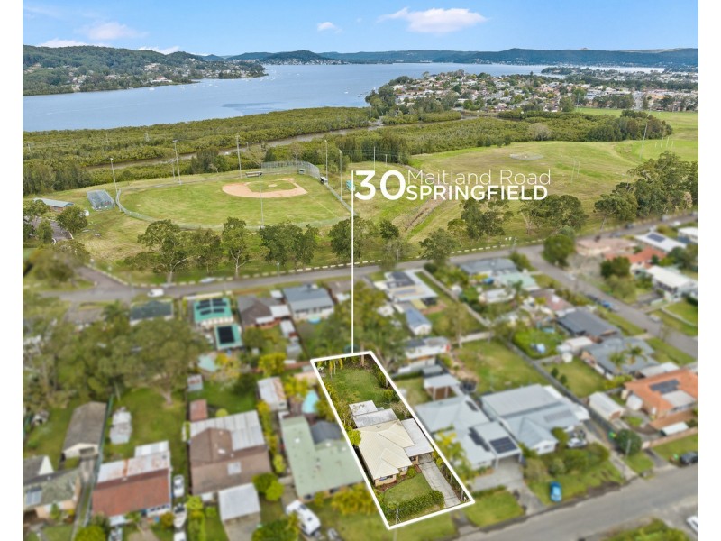 30 Maitland Road, Springfield NSW 2250