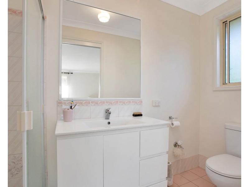 9 Stephen Close, Green Point NSW 2251