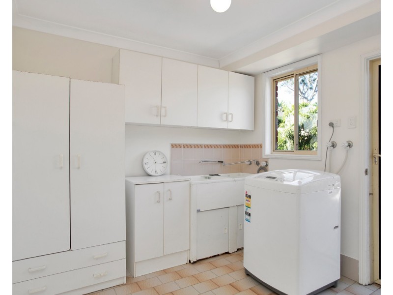 9 Stephen Close, Green Point NSW 2251