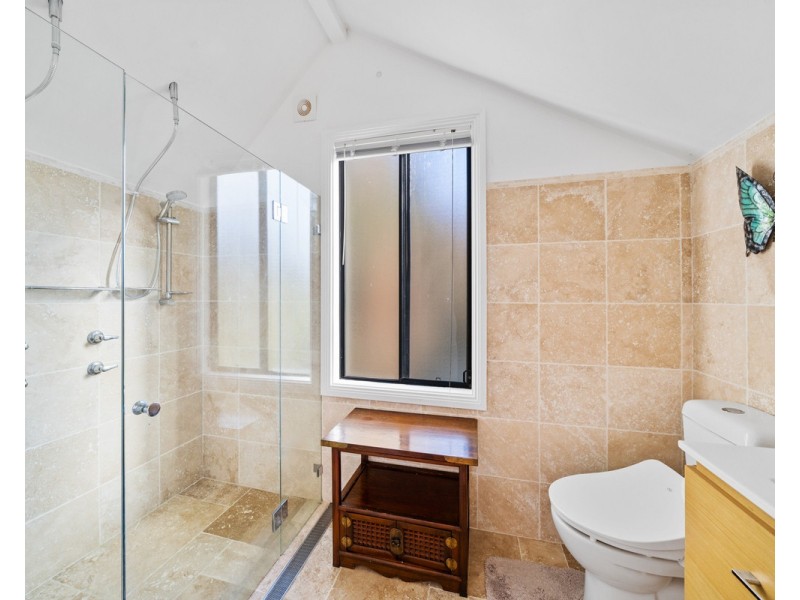 42 Sublime Point Avenue, Tascott NSW 2250