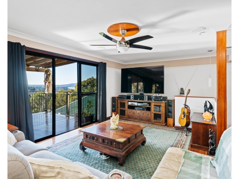 42 Sublime Point Avenue, Tascott NSW 2250