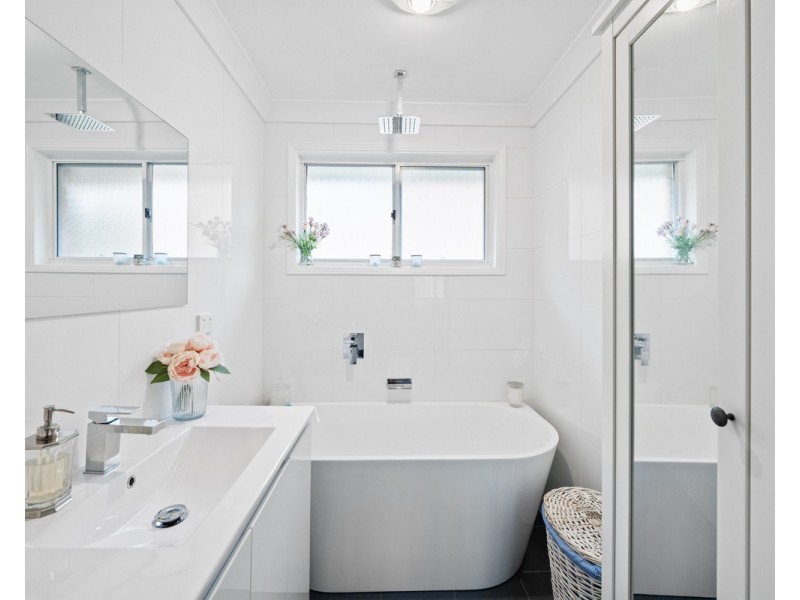 14 Holly Avenue, Narara NSW 2250