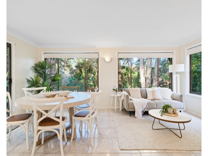 8 Heather Crescent, Wyoming NSW 2250