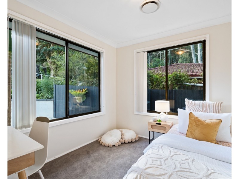 8 Heather Crescent, Wyoming NSW 2250