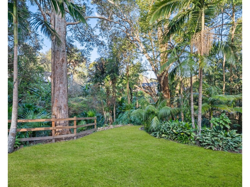 8 Heather Crescent, Wyoming NSW 2250