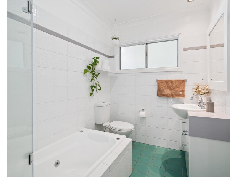 4 Morven Road, Niagara Park NSW 2250