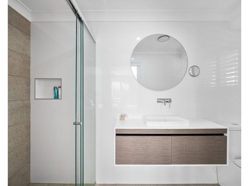 27 Rembrae Drive, Green Point NSW 2251