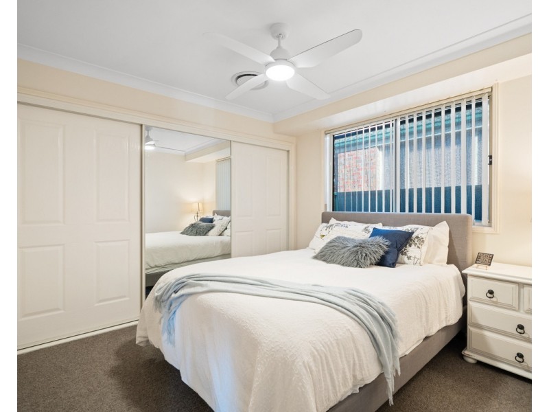 27 Rembrae Drive, Green Point NSW 2251