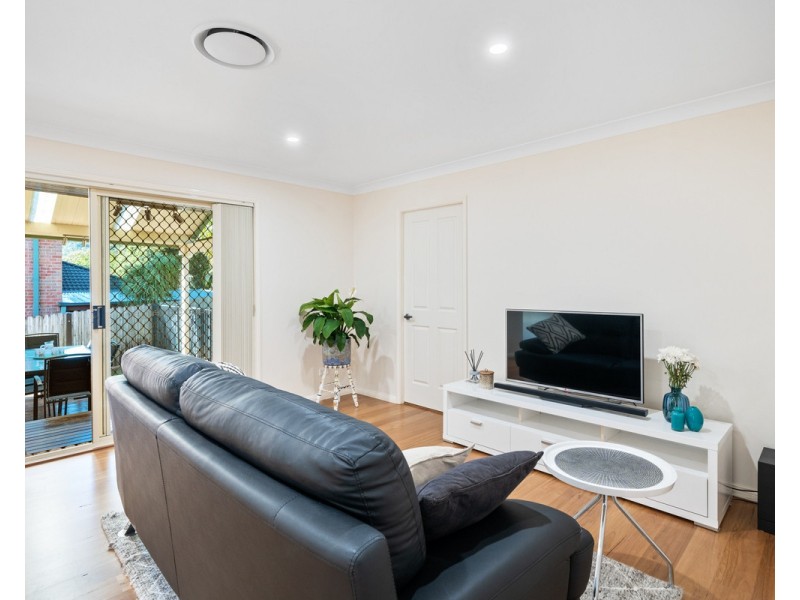 27 Rembrae Drive, Green Point NSW 2251