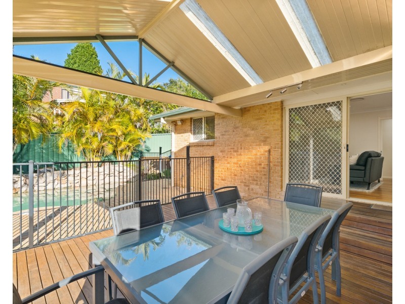 27 Rembrae Drive, Green Point NSW 2251
