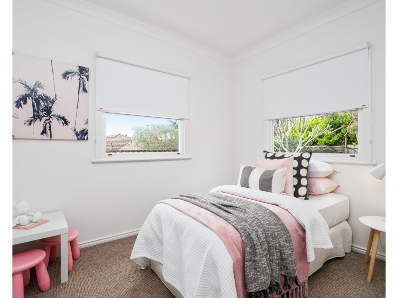 2 Dunn Street, Point Frederick NSW 2250