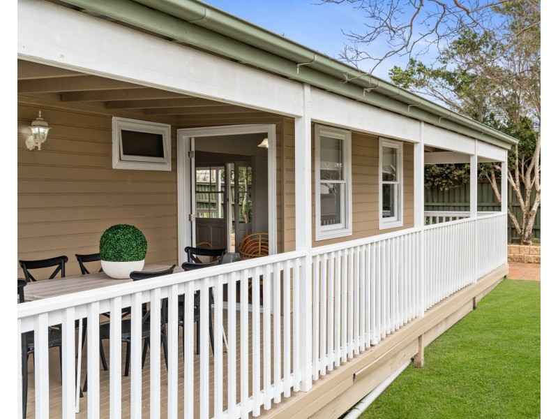 2 Dunn Street, Point Frederick NSW 2250